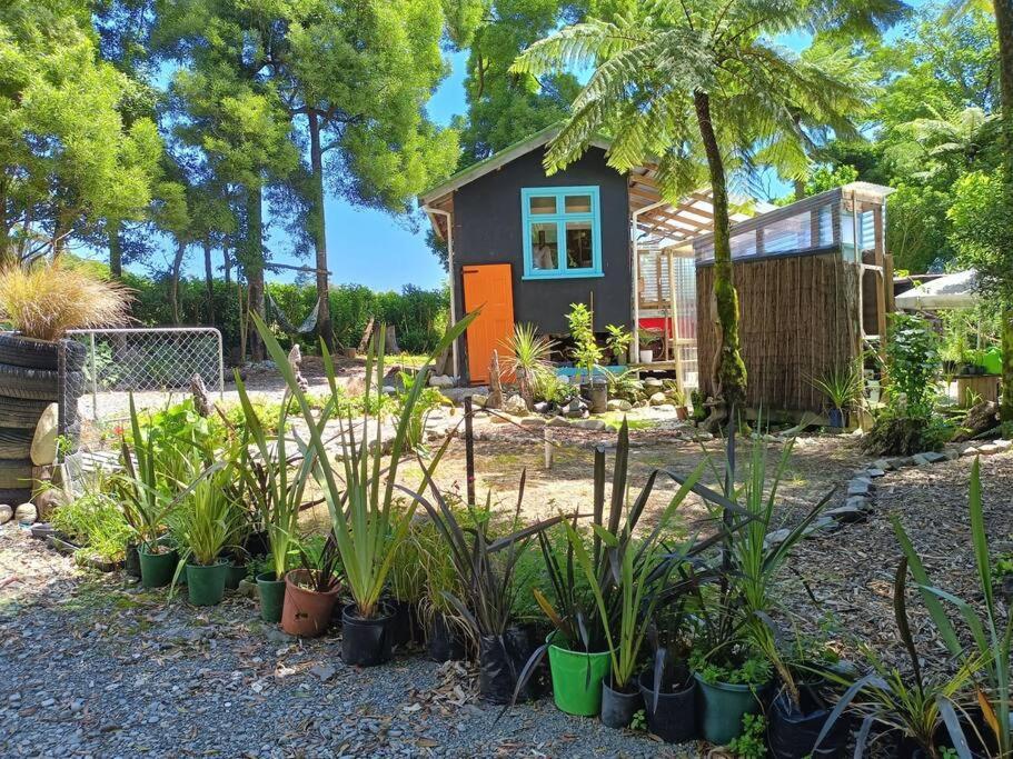 Gumboot Paradise Eco Stay Barrytown Екстер'єр фото