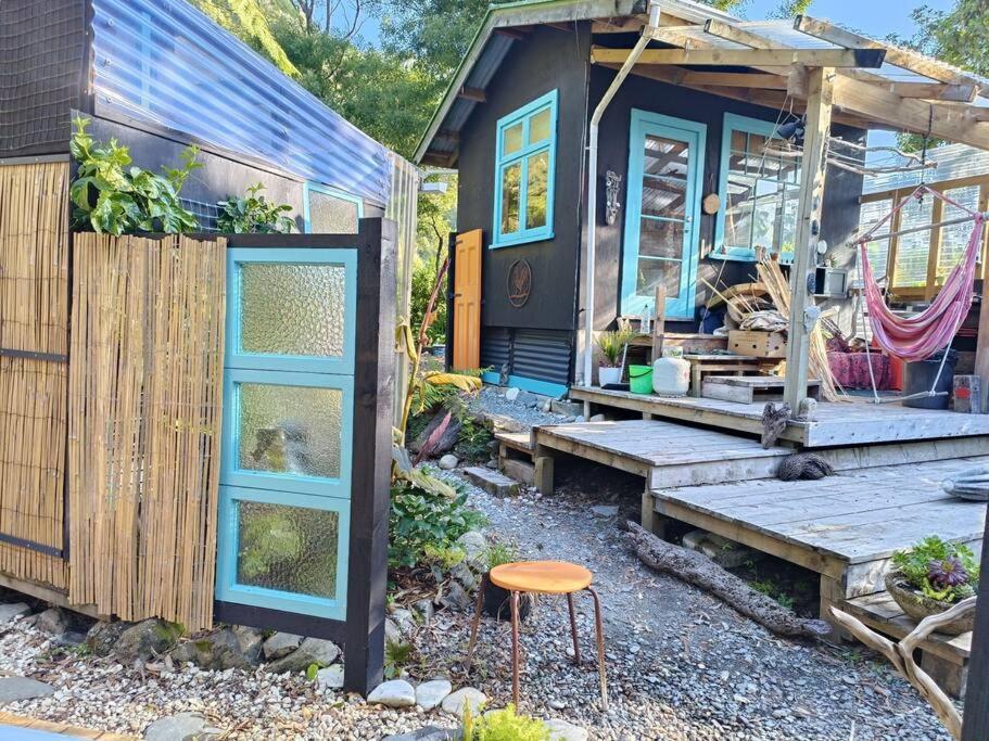 Gumboot Paradise Eco Stay Barrytown Екстер'єр фото